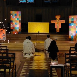 Preparing a time of prayer – Taizé